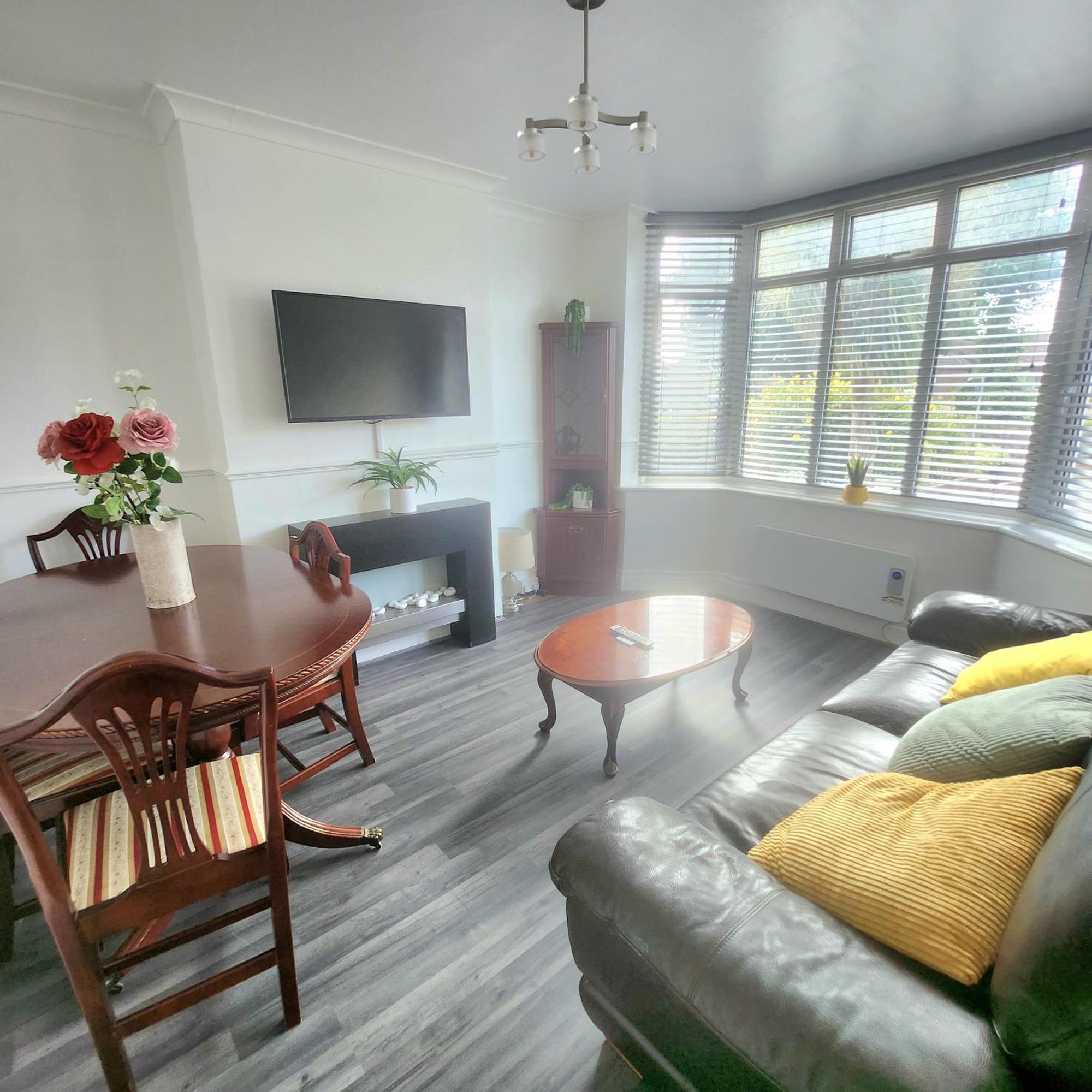 The Comfy Resort, Free Private Parking & Wifi, 9 Beds Colchester Extérieur photo